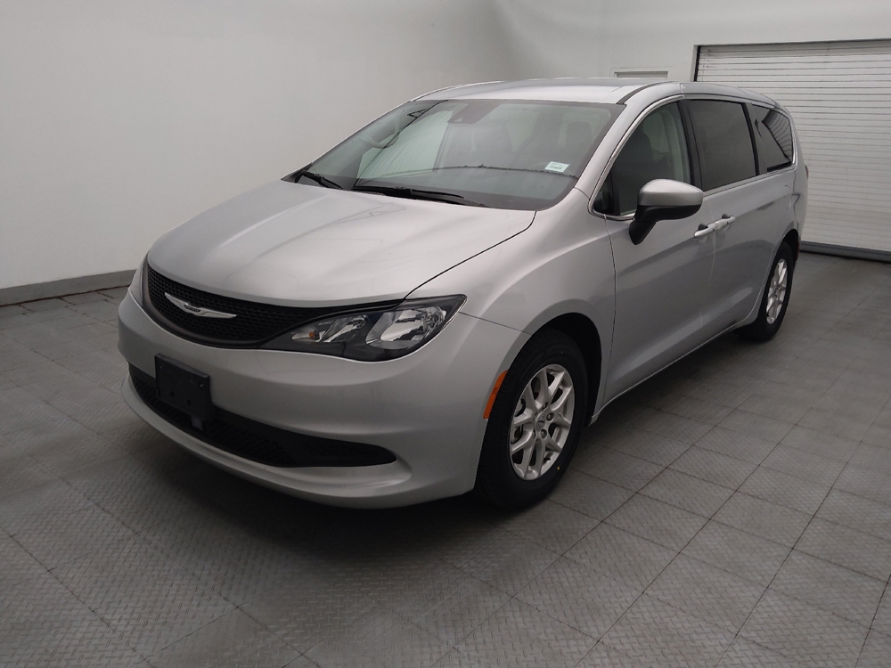 2023 Chrysler Voyager