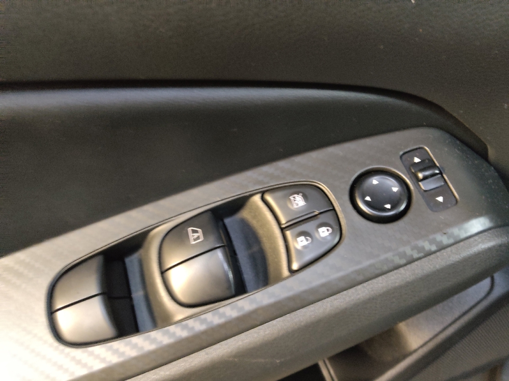 2024 Nissan Altima SV - Photo 21