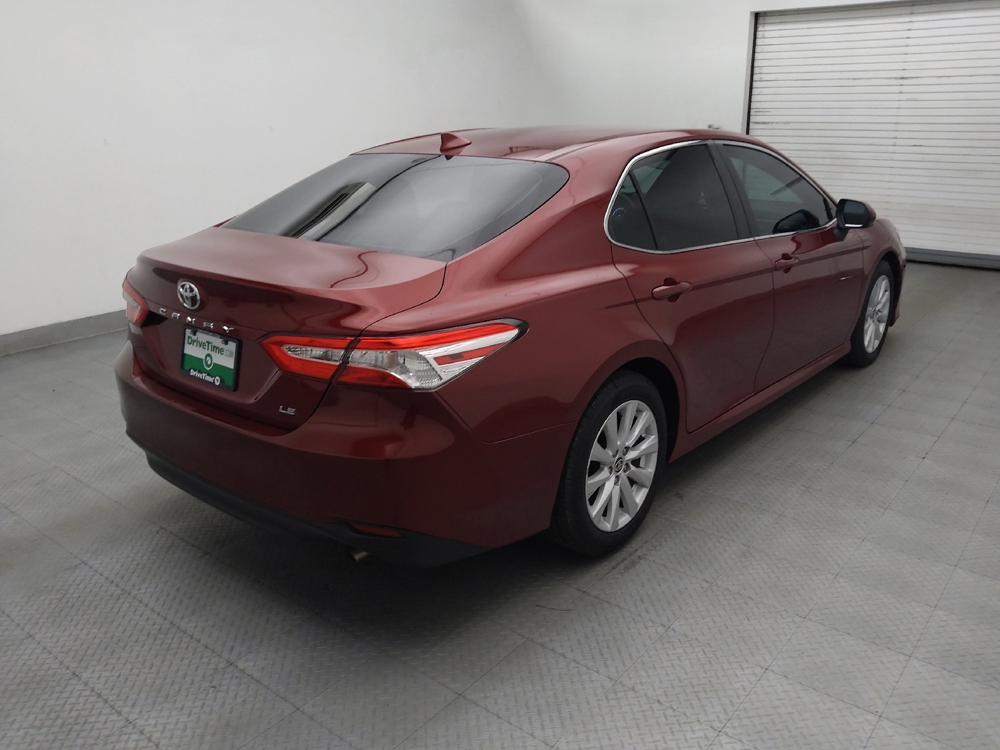 2020 Toyota Camry LE - Photo 7