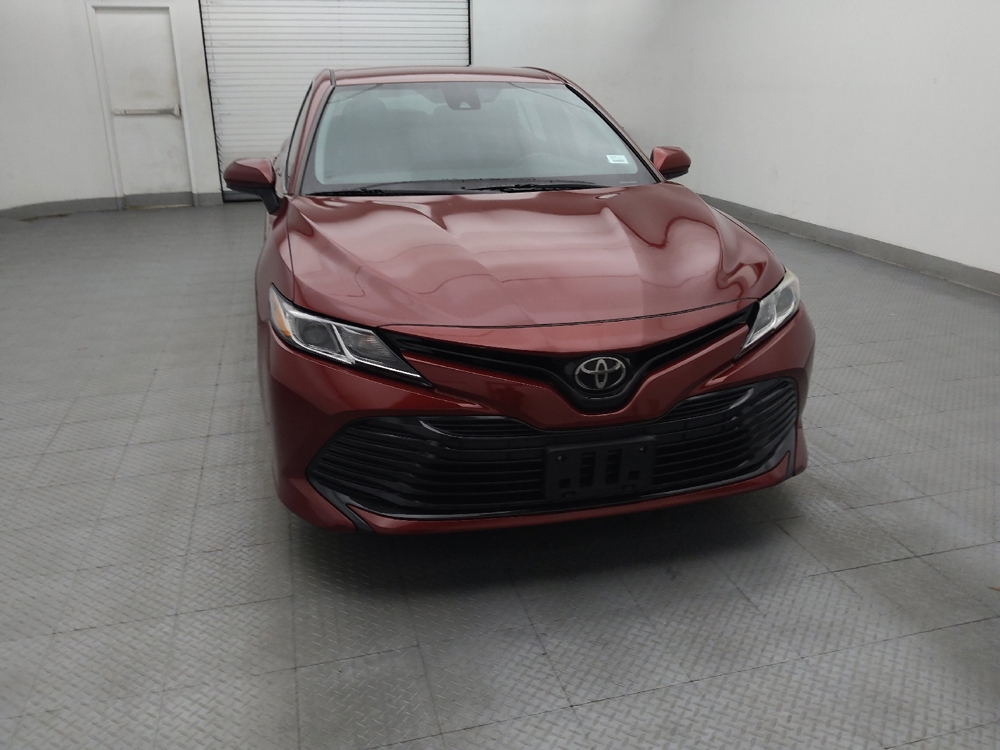 2020 Toyota Camry LE - Photo 11
