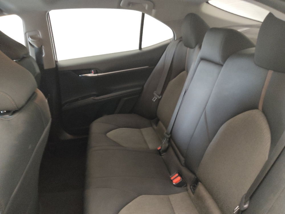 2020 Toyota Camry LE - Photo 14