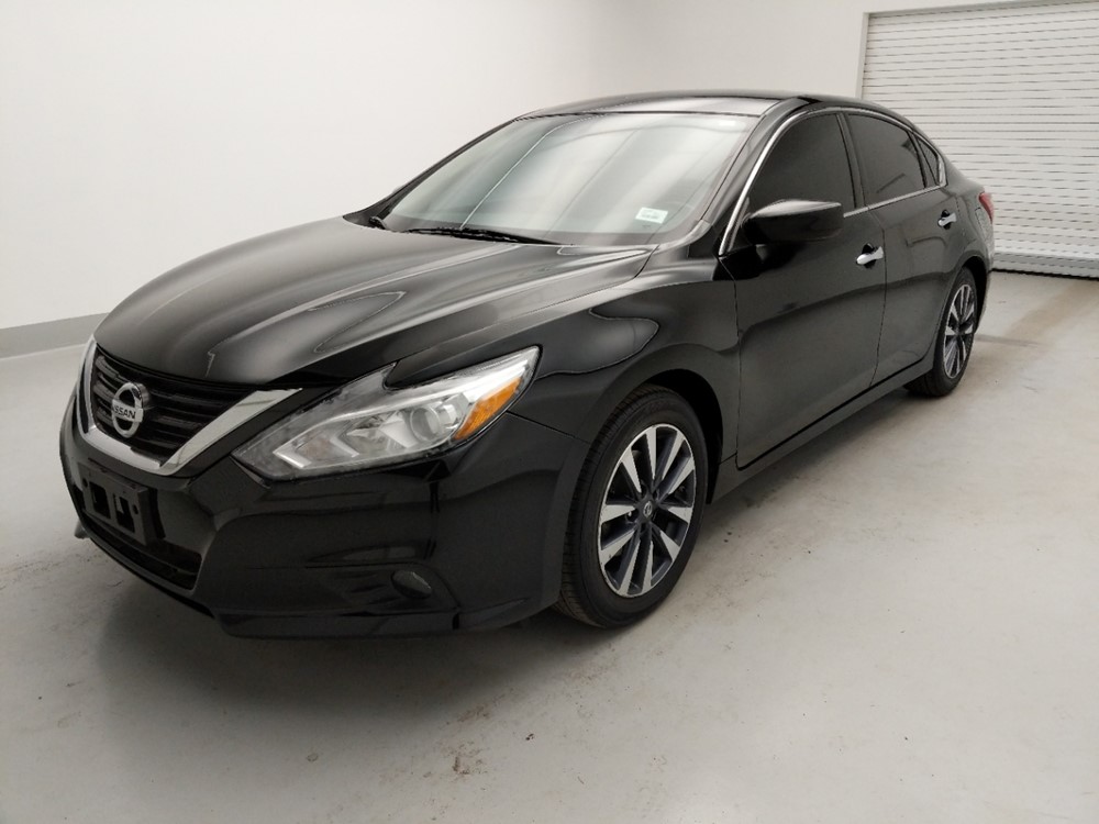 Used 2017 Nissan Altima Driver Front Bumper