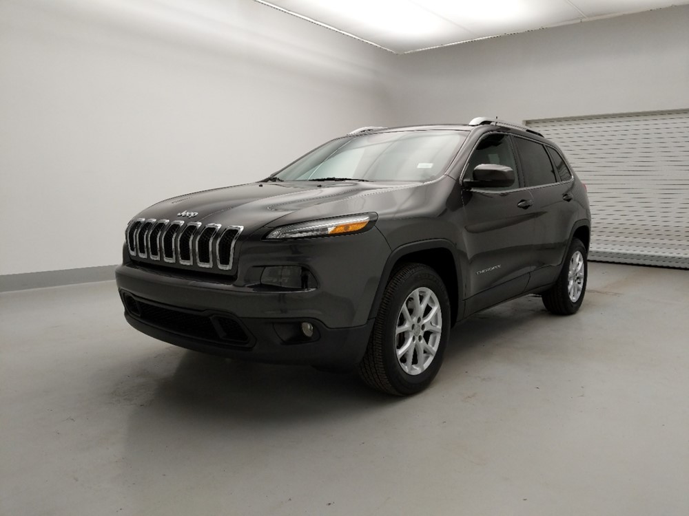 Used 2018 Jeep Cherokee Driver Front Bumper