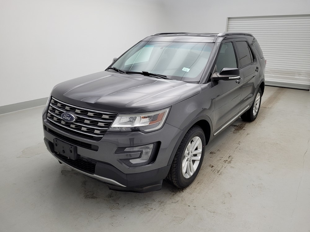Used 2017 Ford Explorer Driver Front Bumper