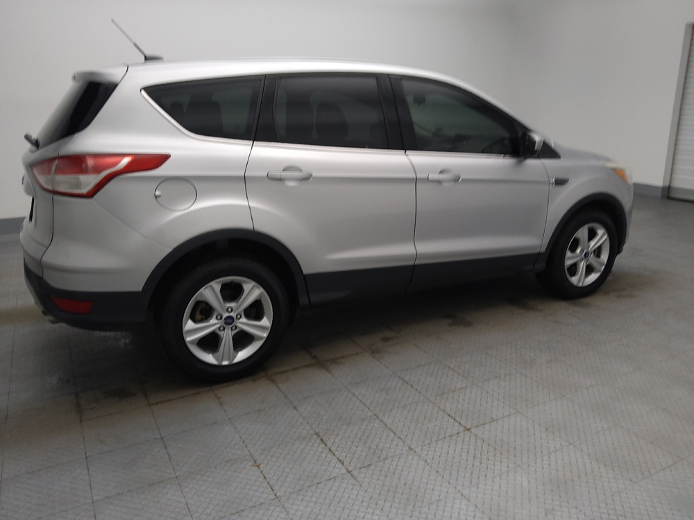 Image 8 of 2016 Ford Escape SE