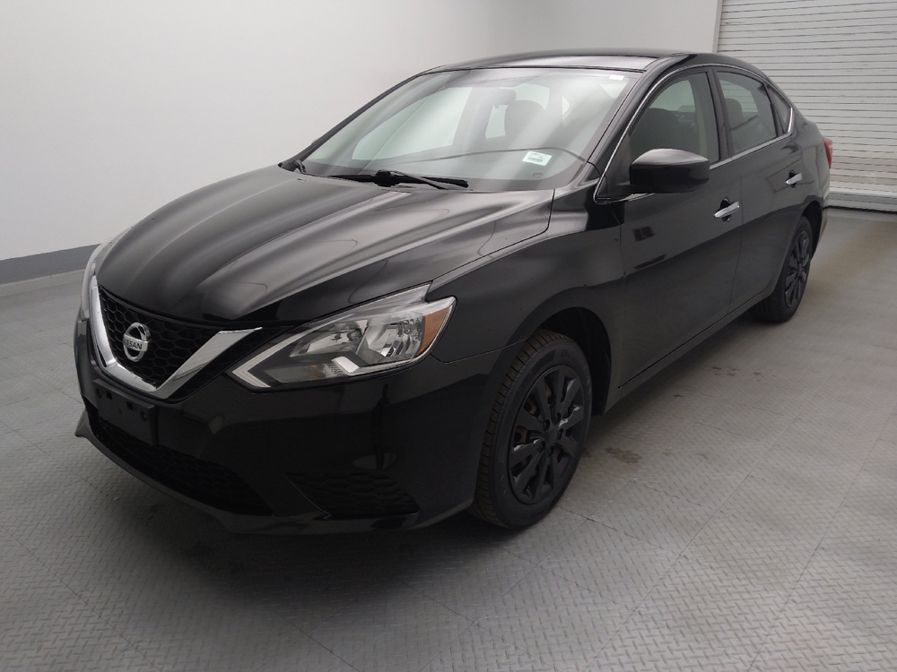 2016 Nissan Sentra S's photo