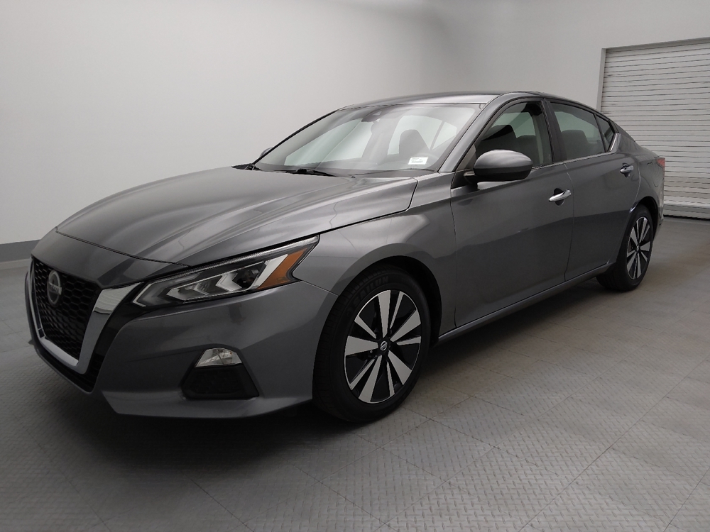 2022 Nissan Altima SV