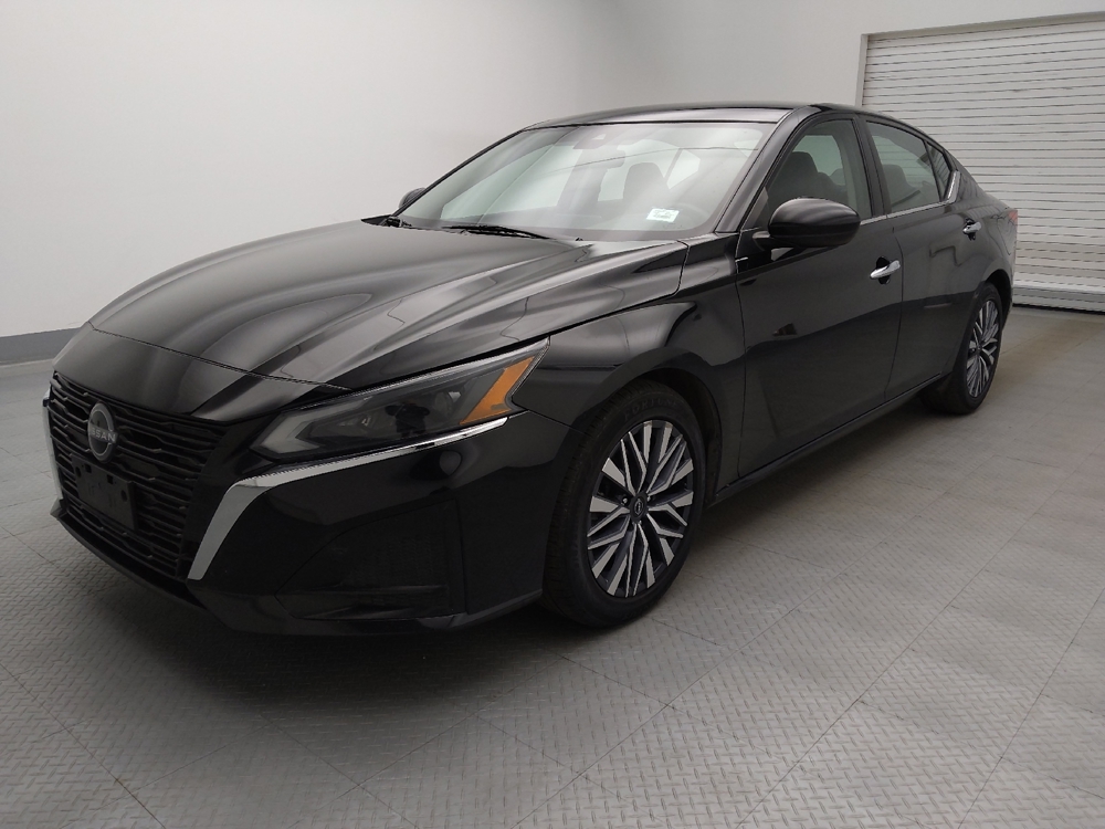 2023 Nissan Altima SV