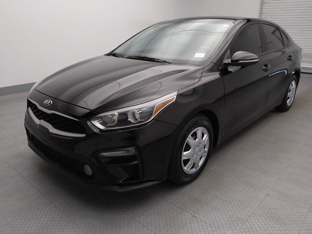 2021 Kia Forte FE's photo