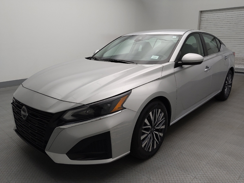 2023 Nissan Altima SV