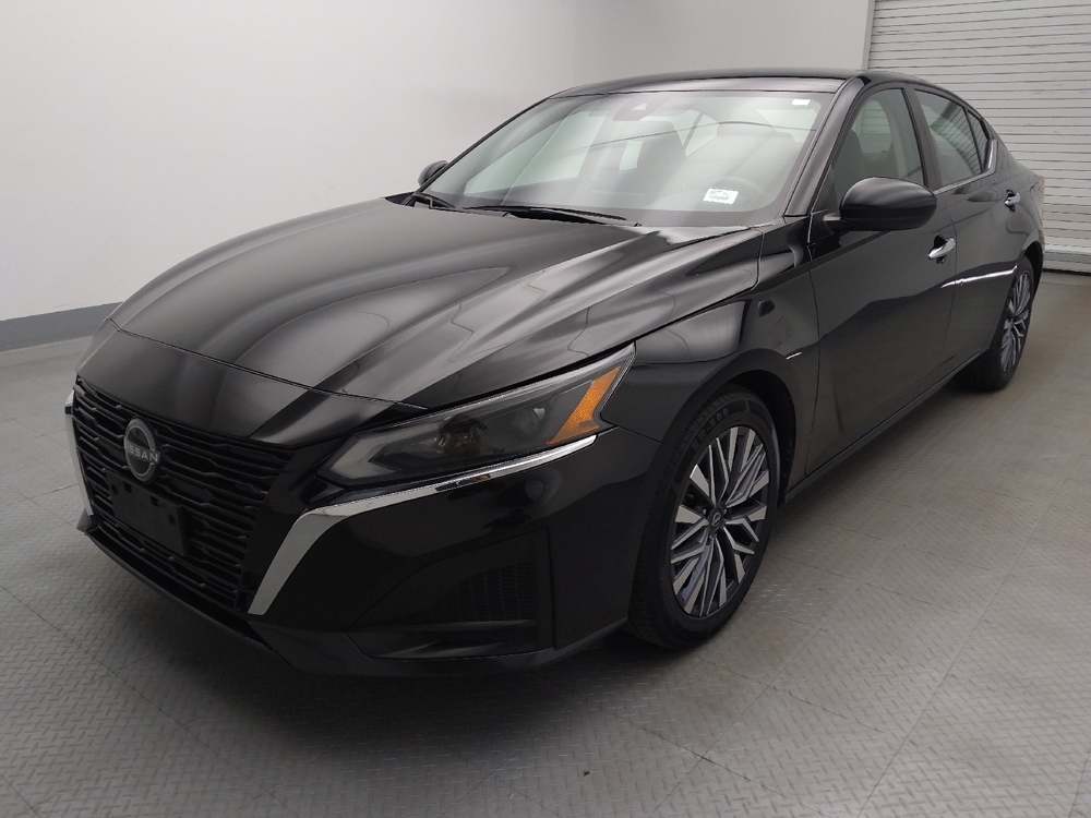 2023 Nissan Altima SV