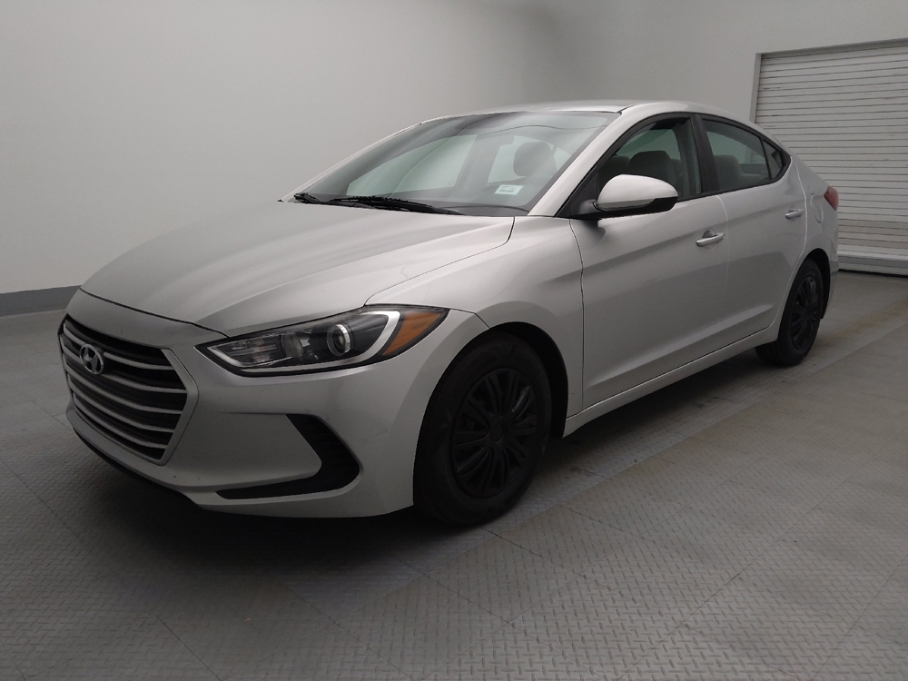 2018 Hyundai Elantra SE's photo