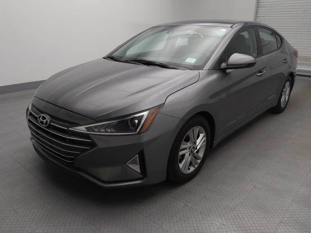 2019 Hyundai Elantra SEL's photo