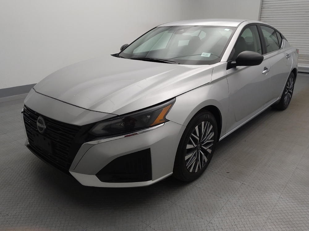 2024 Nissan Altima SV's photo