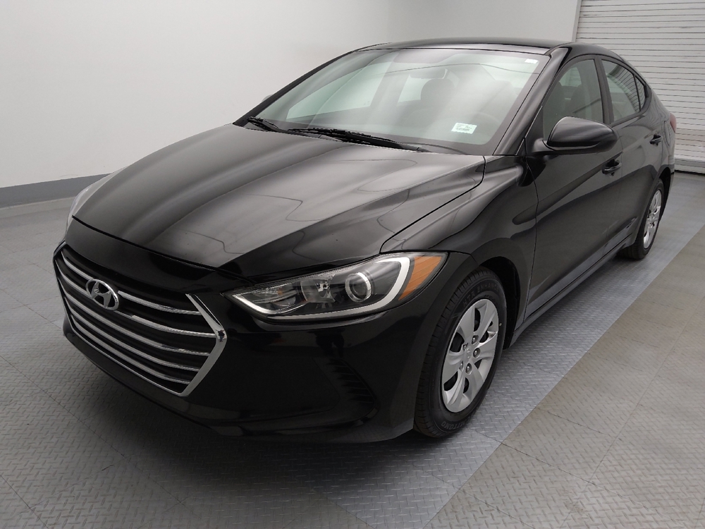 2017 Hyundai Elantra SE's photo