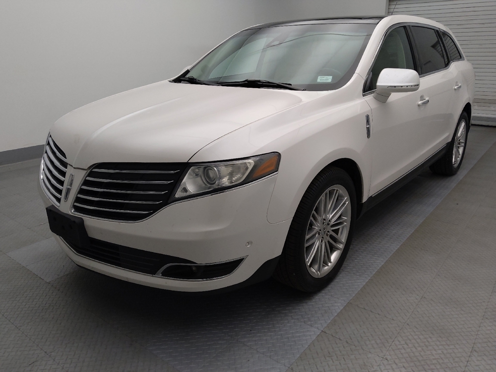 2018 Lincoln MKT Reserve's photo