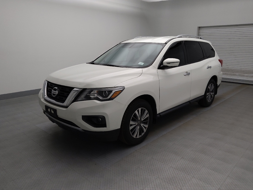 2020 Nissan Pathfinder SV's photo
