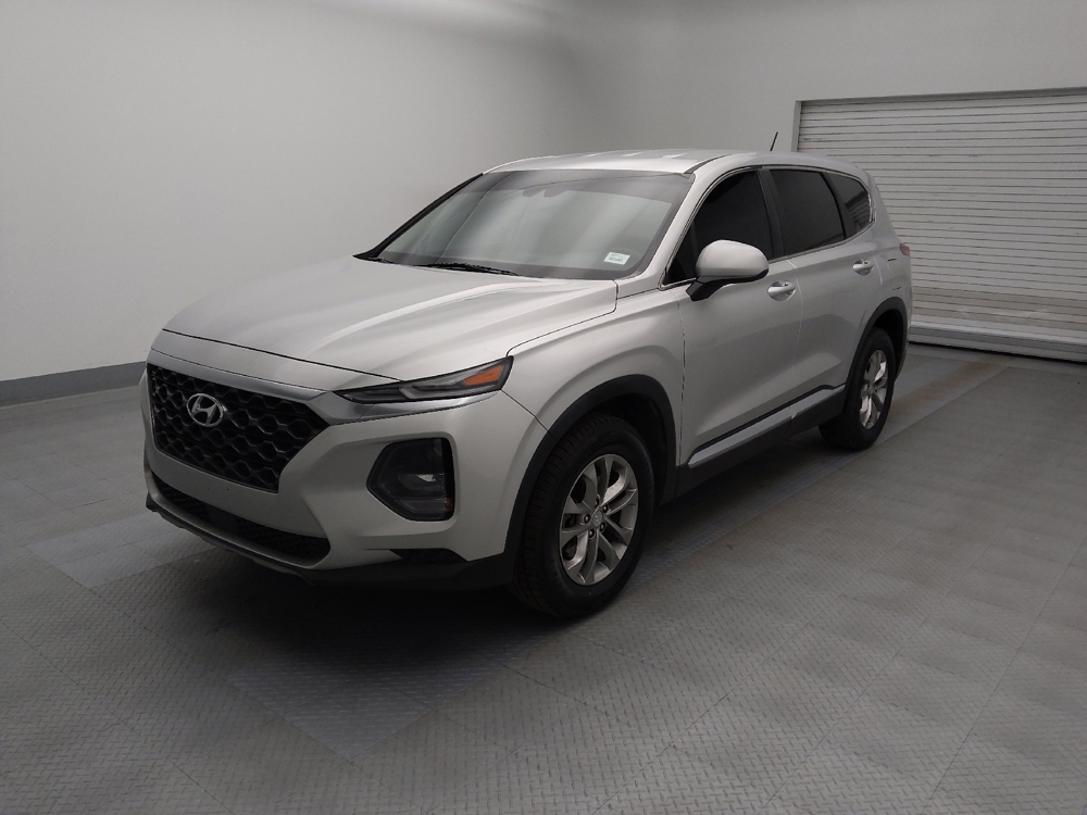 2019 Hyundai Santa Fe SE's photo