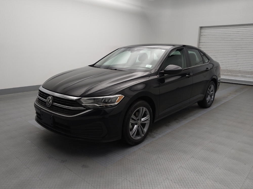 2024 Volkswagen Jetta SE's photo