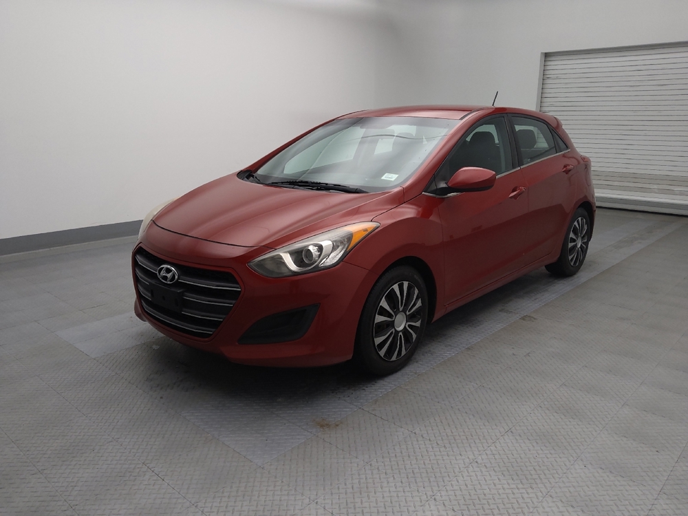 2017 Hyundai Elantra GT GT's photo