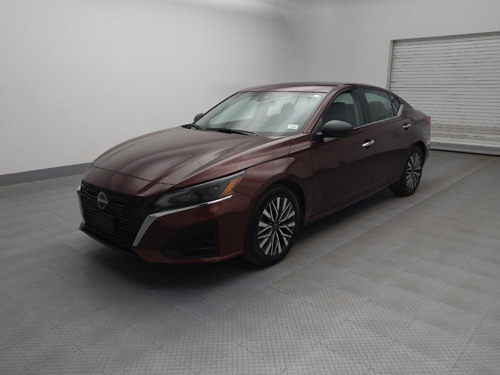 2024 Nissan Altima SV's photo