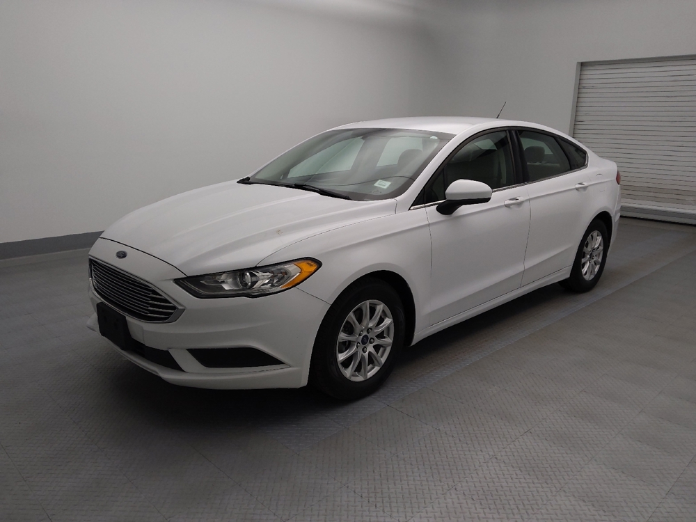 2017 Ford Fusion S's photo