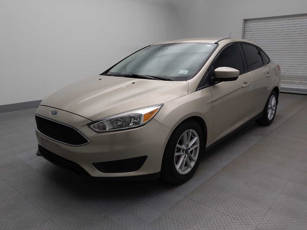 2018 Ford Focus SE's photo