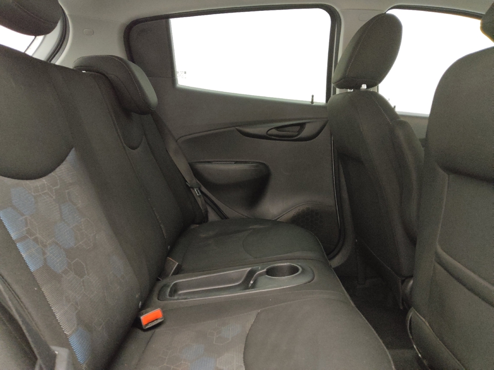 2016 Chevrolet Spark 1LT - Photo 15