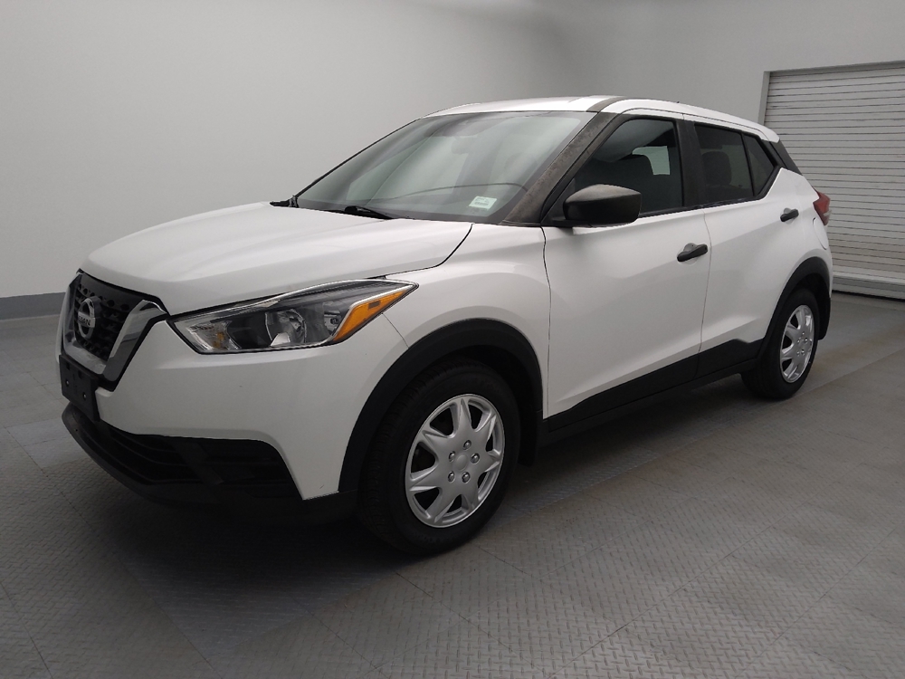 2020 Nissan Kicks S's photo