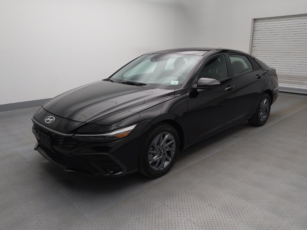 2024 Hyundai Elantra SEL's photo