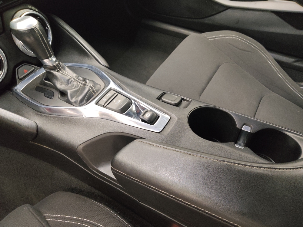 2020 Chevrolet Camaro 1LT - Photo 20