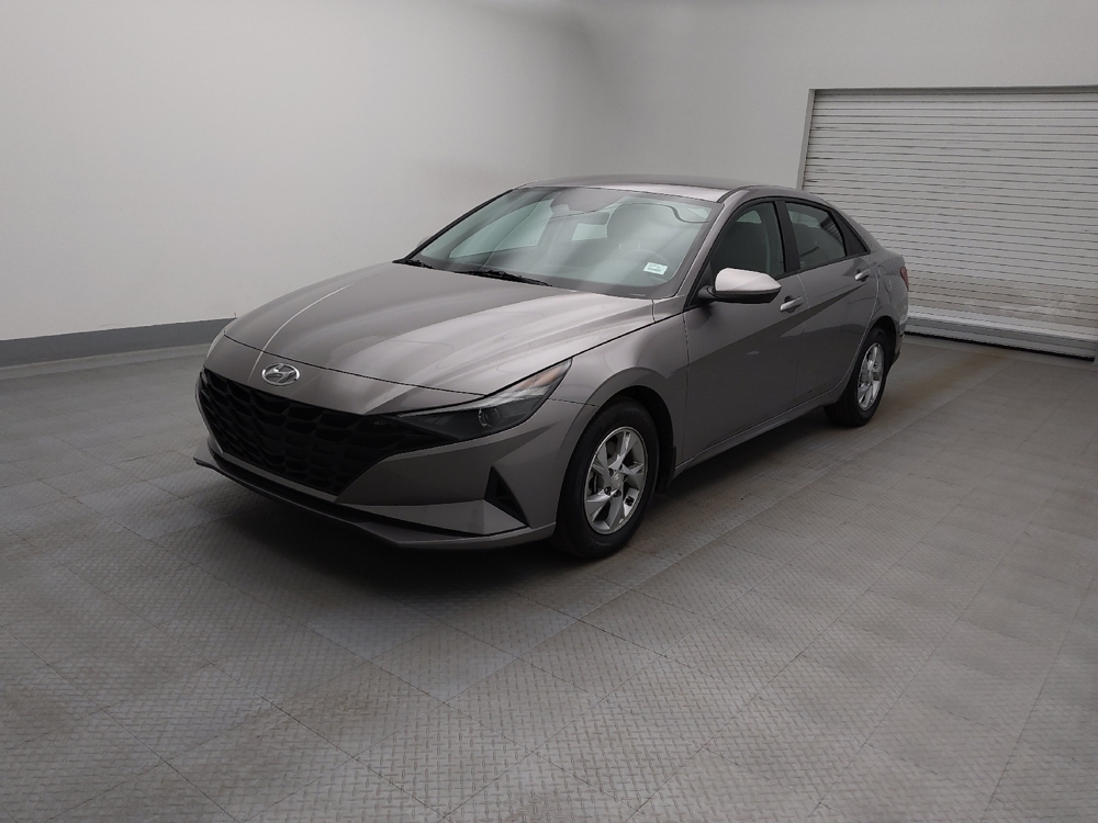 2023 Hyundai Elantra SE