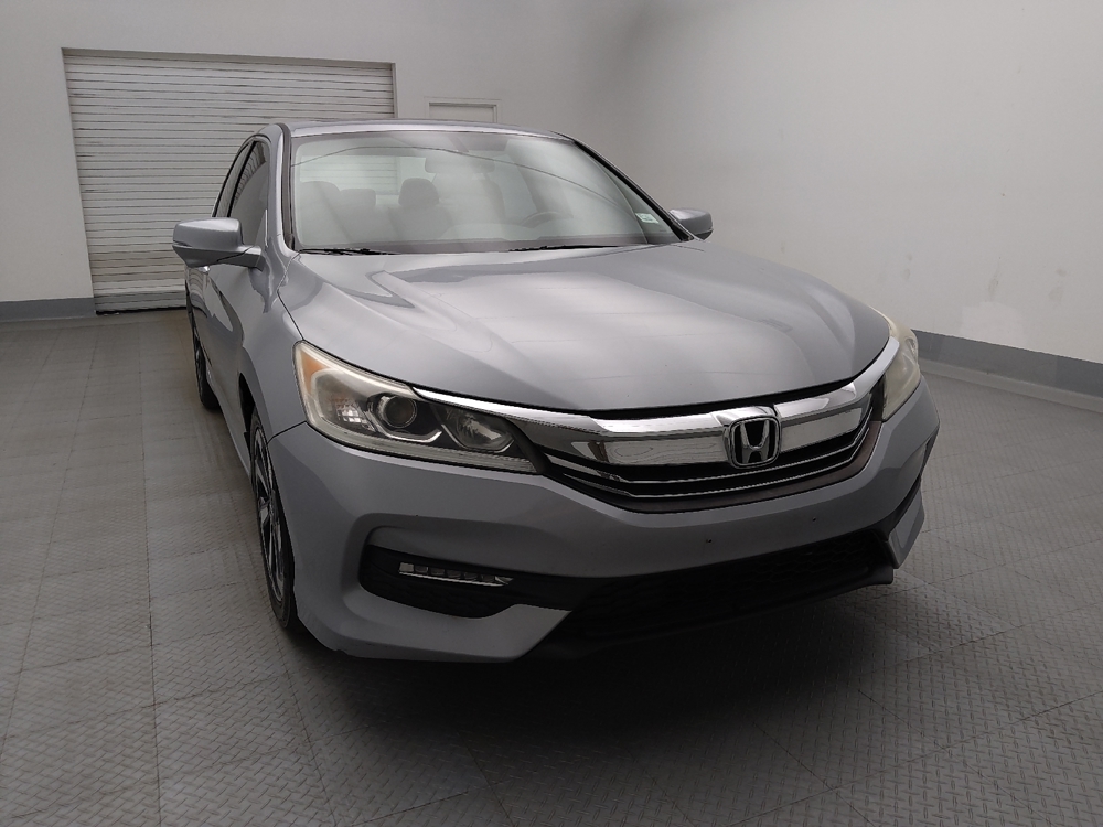 2017 Honda Accord EX-L - Photo 11