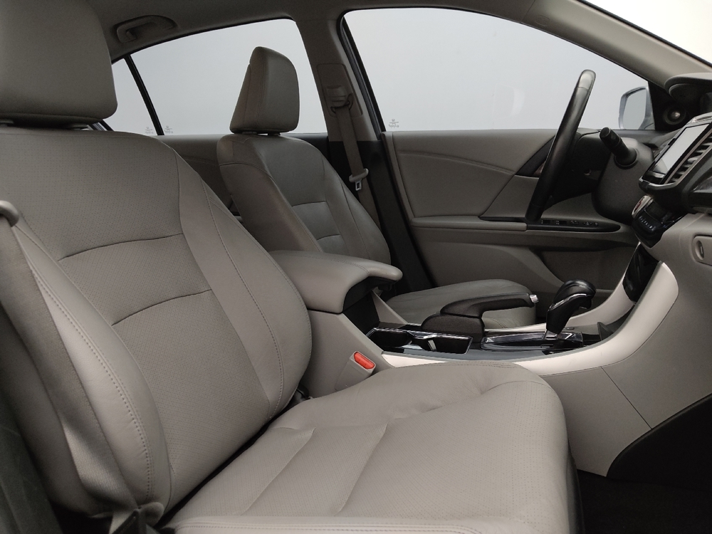 2017 Honda Accord EX-L - Photo 16