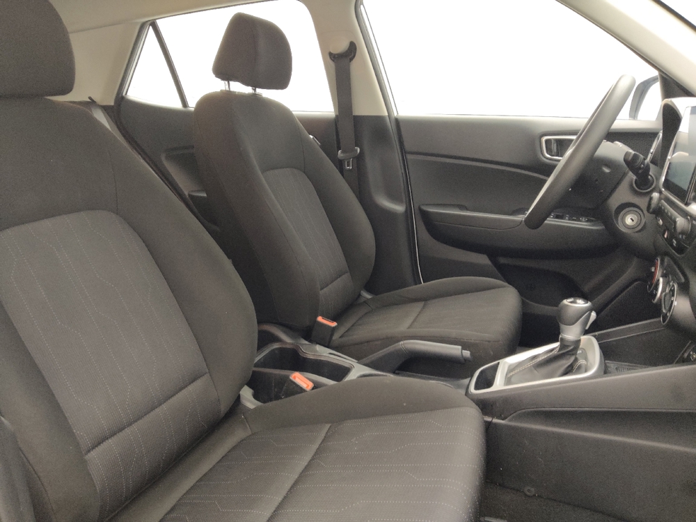 2022 Hyundai Venue SE - Photo 16