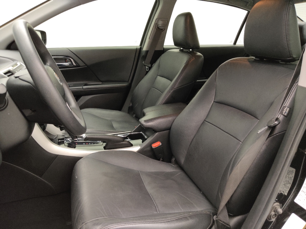 2017 Honda Accord LX - Photo 13