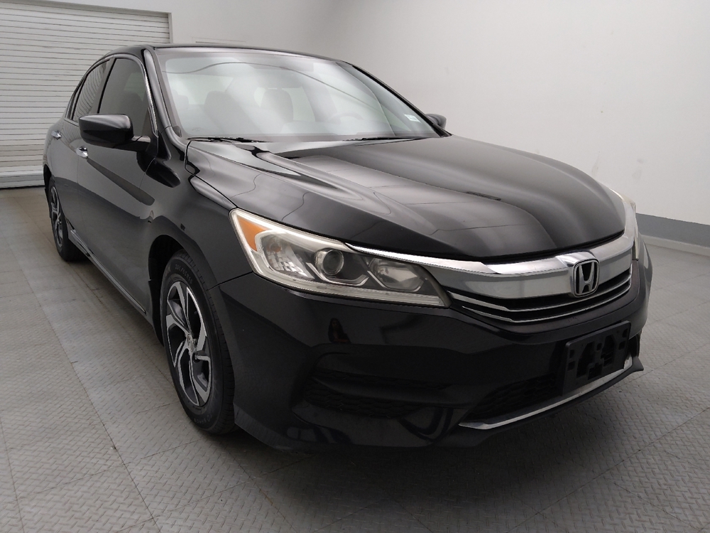 2017 Honda Accord LX - Photo 10