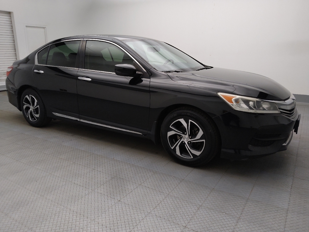 2017 Honda Accord LX - Photo 9