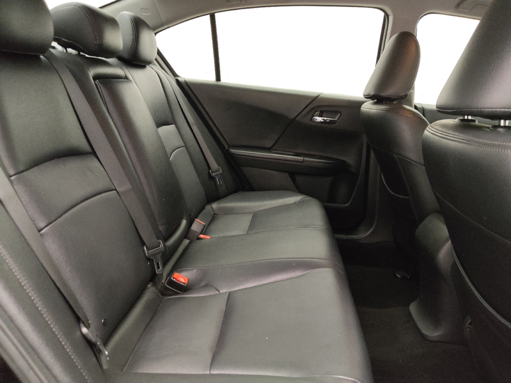 2017 Honda Accord LX - Photo 15