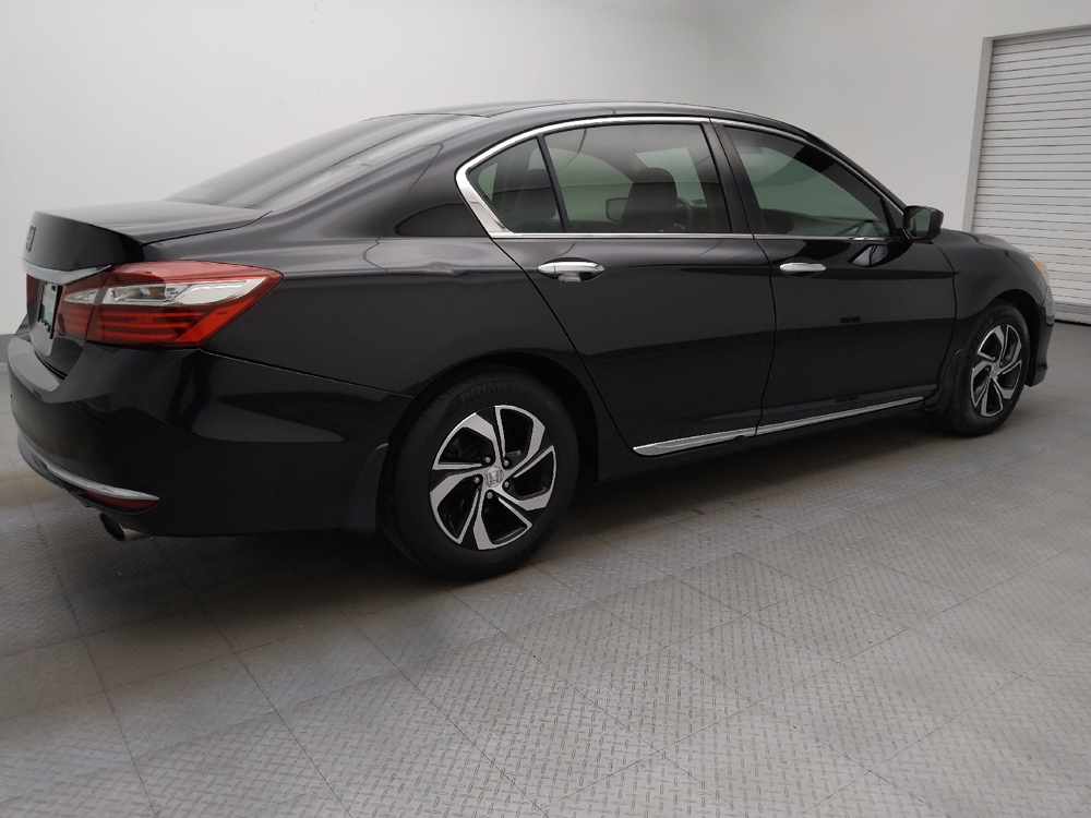 2017 Honda Accord LX - Photo 8