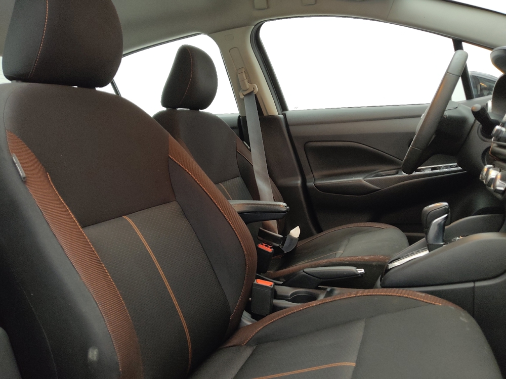 2021 Nissan Versa Sedan SR - Photo 16