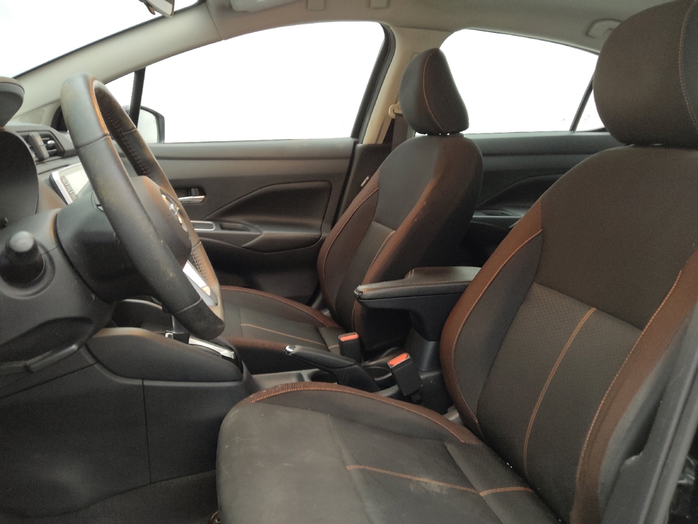 2021 Nissan Versa Sedan SR - Photo 13