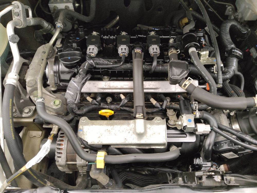 2021 Nissan Versa Sedan SR - Photo 23