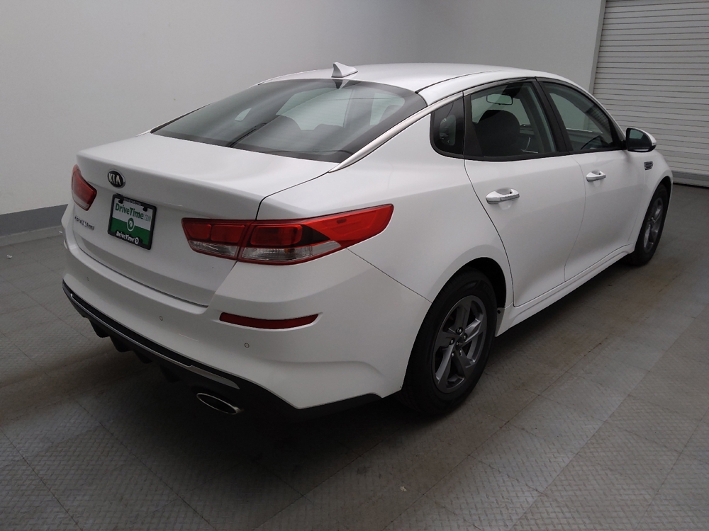 2020 Kia Optima LX - Photo 7