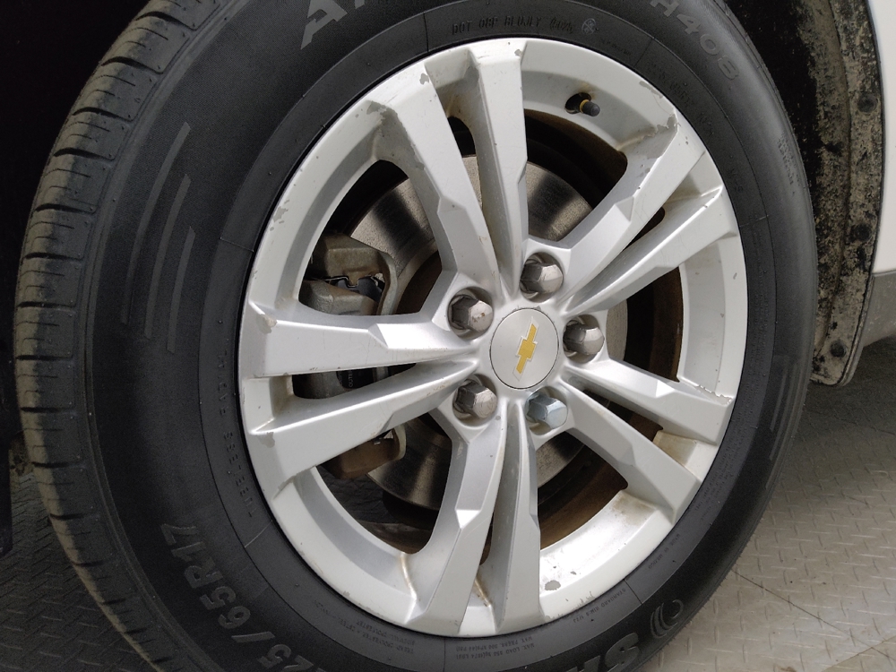 2015 Chevrolet Equinox LS - Photo 24