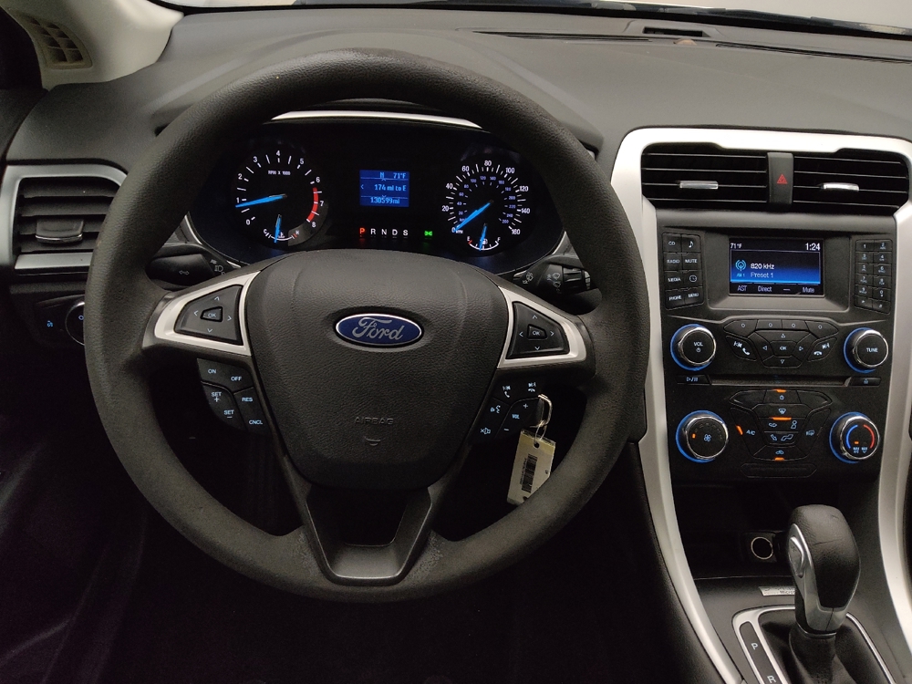 2015 Ford Fusion S - Photo 17