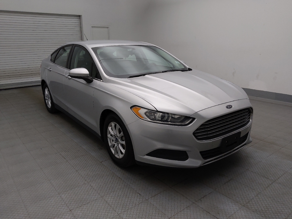 2015 Ford Fusion S - Photo 10