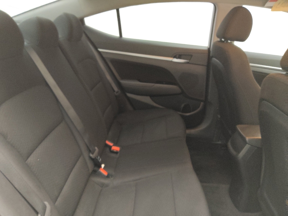 2019 Hyundai Elantra SEL - Photo 15