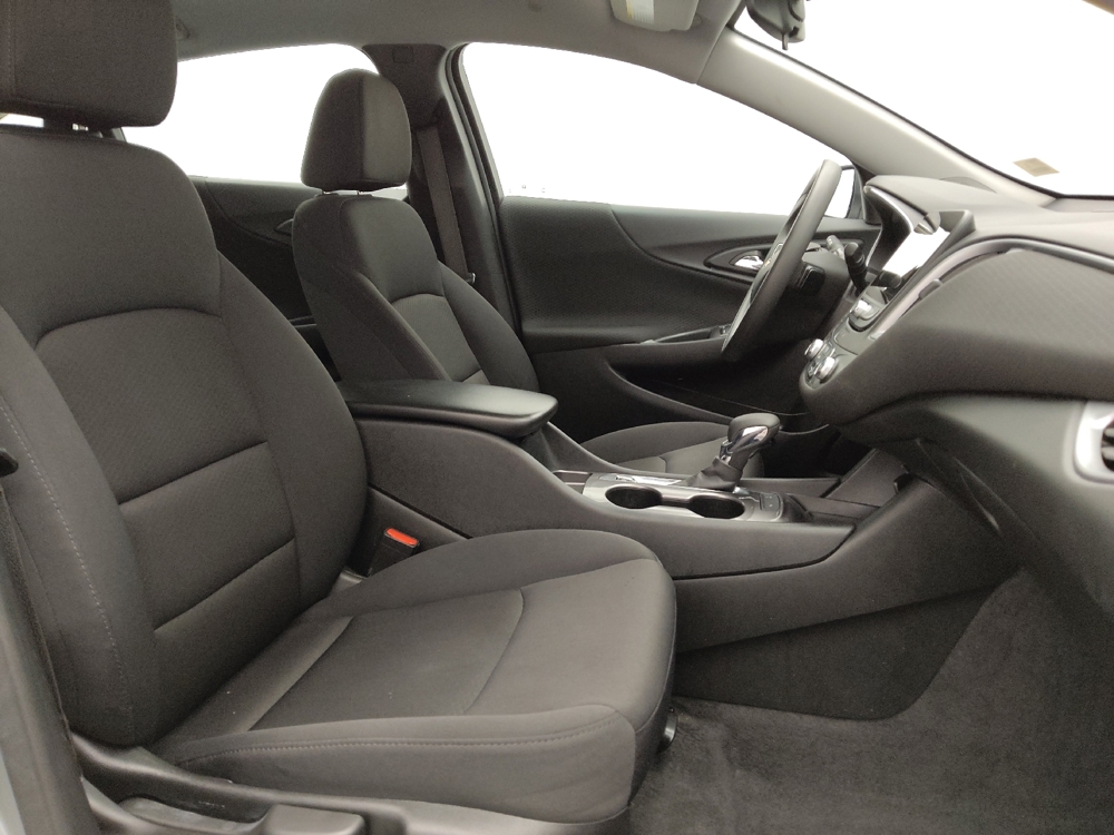 2025 Chevrolet Malibu 1LS - Photo 16