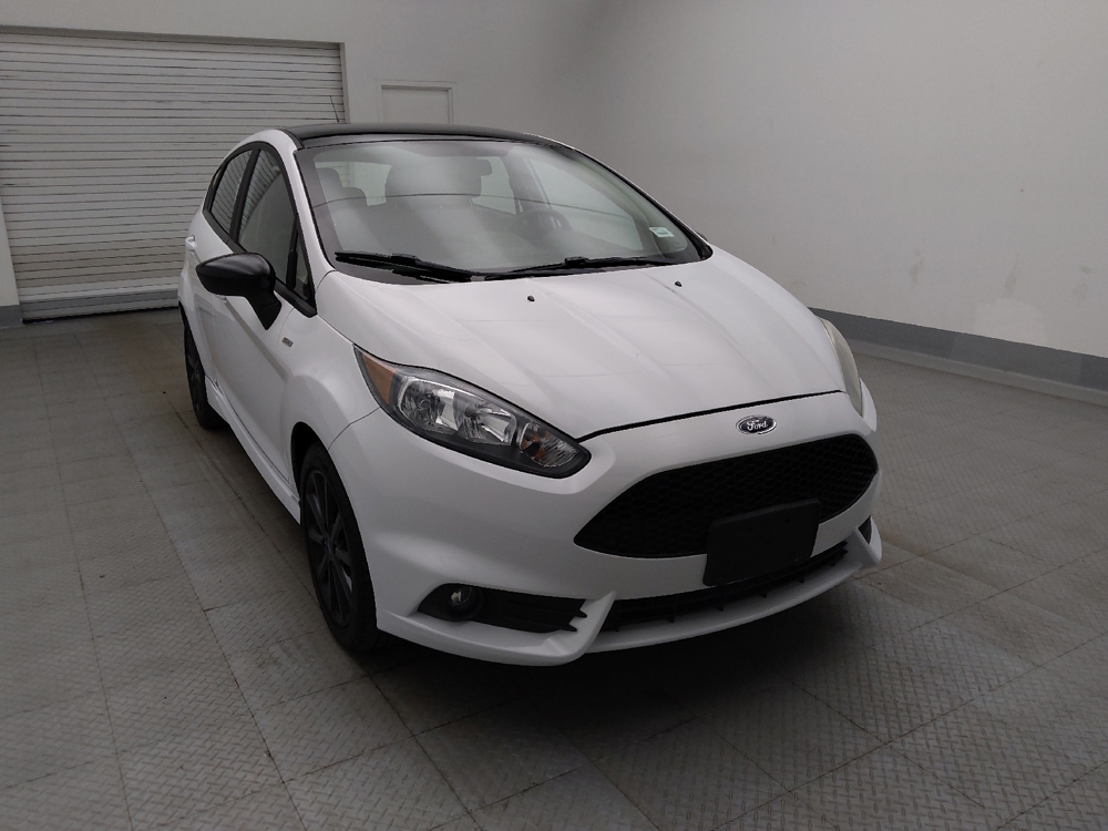 2019 Ford Fiesta ST Line - Photo 11